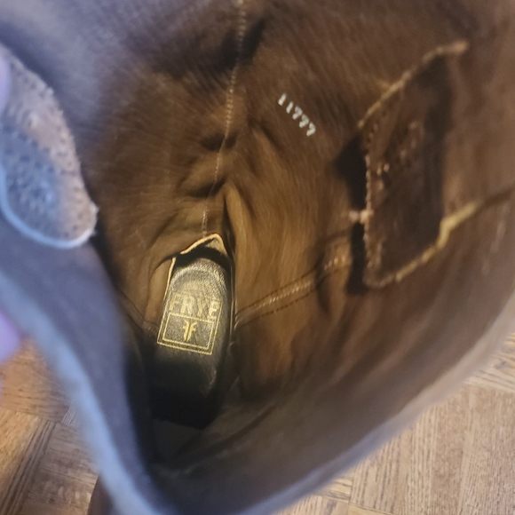 Frye Carson boots, size 7.5 - Picture 7 of 7